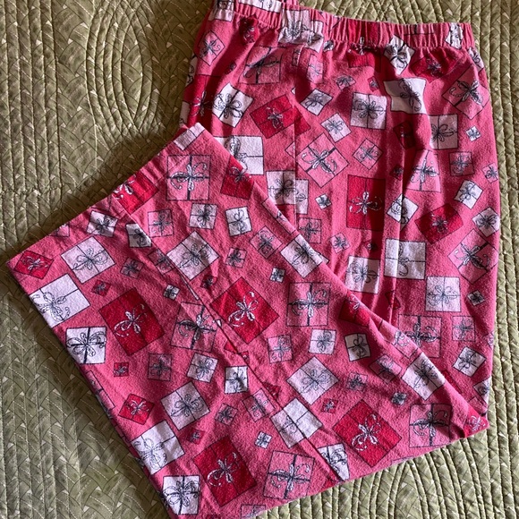 2 PCs Charter Club Women’s Intimates PJ’s - Picture 2 of 8